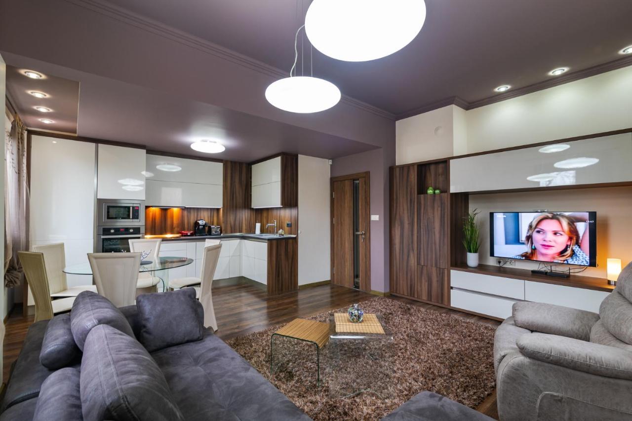 Cosy Luxury Flat In The Centrum- 90Sqm - 3 Rooms. Varna Exterior photo