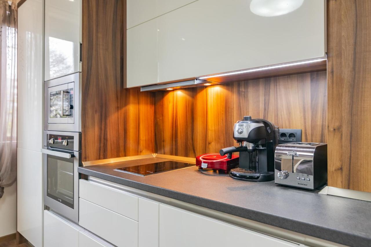 Cosy Luxury Flat In The Centrum- 90Sqm - 3 Rooms. Varna Exterior photo