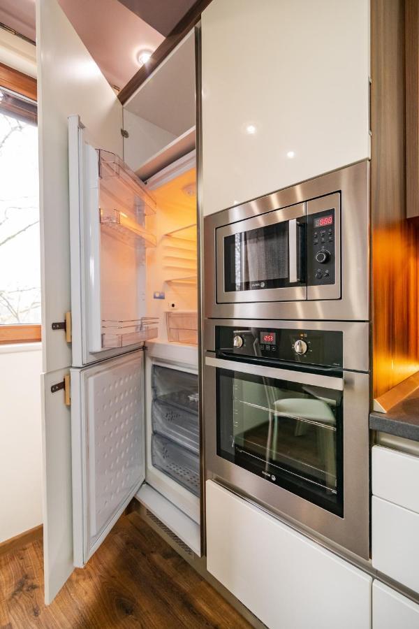Cosy Luxury Flat In The Centrum- 90Sqm - 3 Rooms. Varna Exterior photo